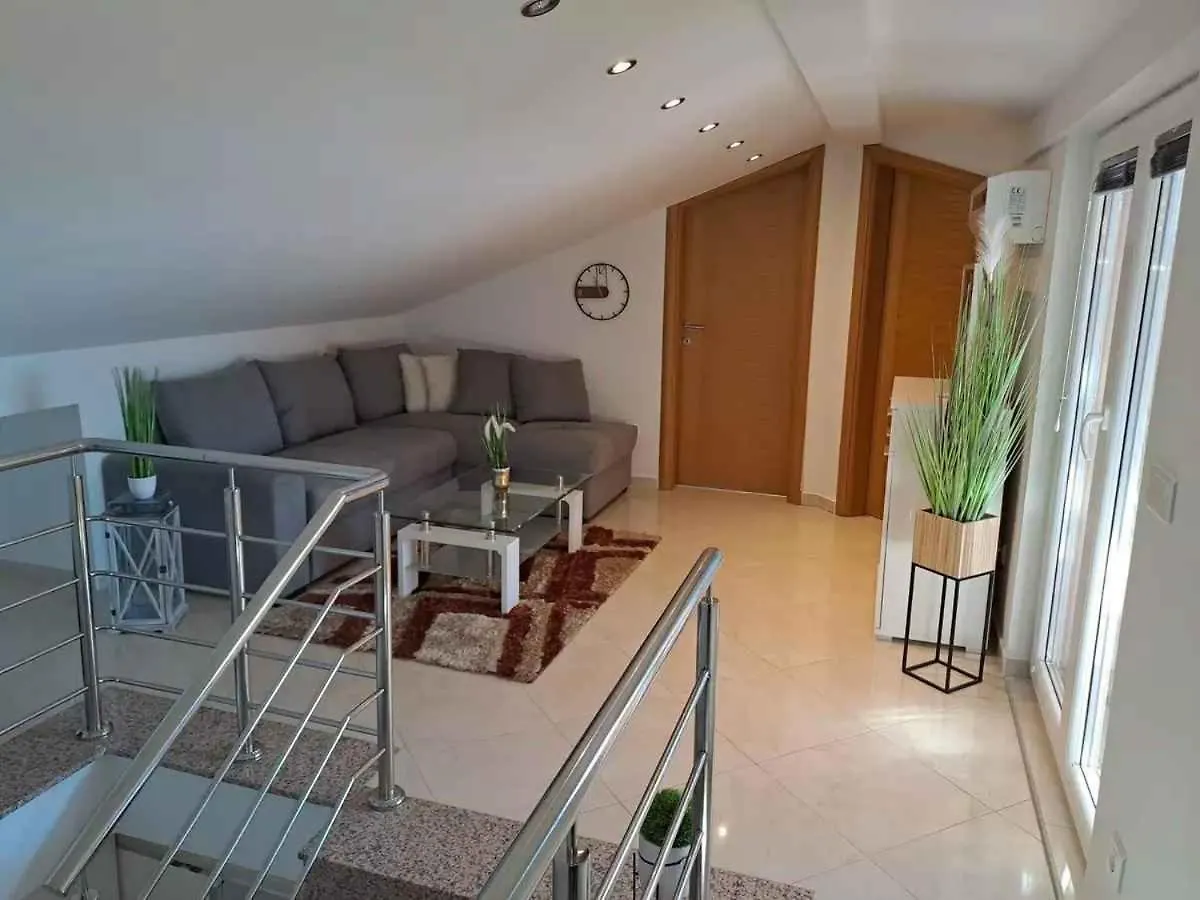 Apartment In Crikvenica 50553