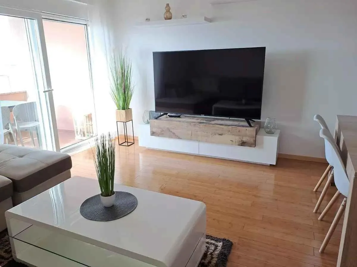 Apartment In Crikvenica 50553